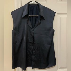 Banana republic Blouse Women shoulder length collar button up satin classy navy